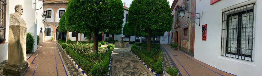 Фото Patio de la Plateria