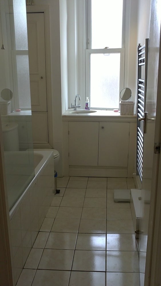 Фото London Bridge - Entire 2 Bedroom Apart