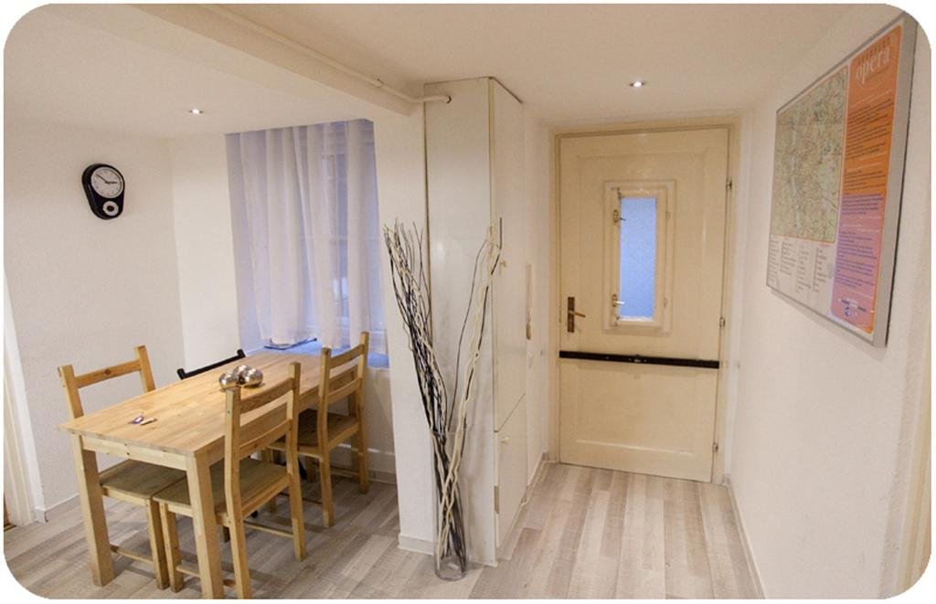 Фото Budapest Easy Flats - Opera1 Apartments