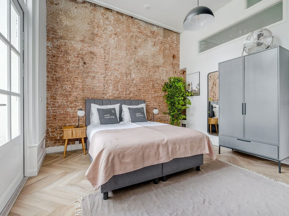 Фото Limehome Amsterdam Hemonystraat