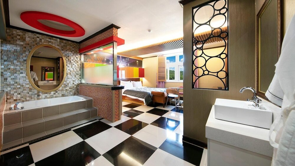 Фото Yeosu King Pension Tel