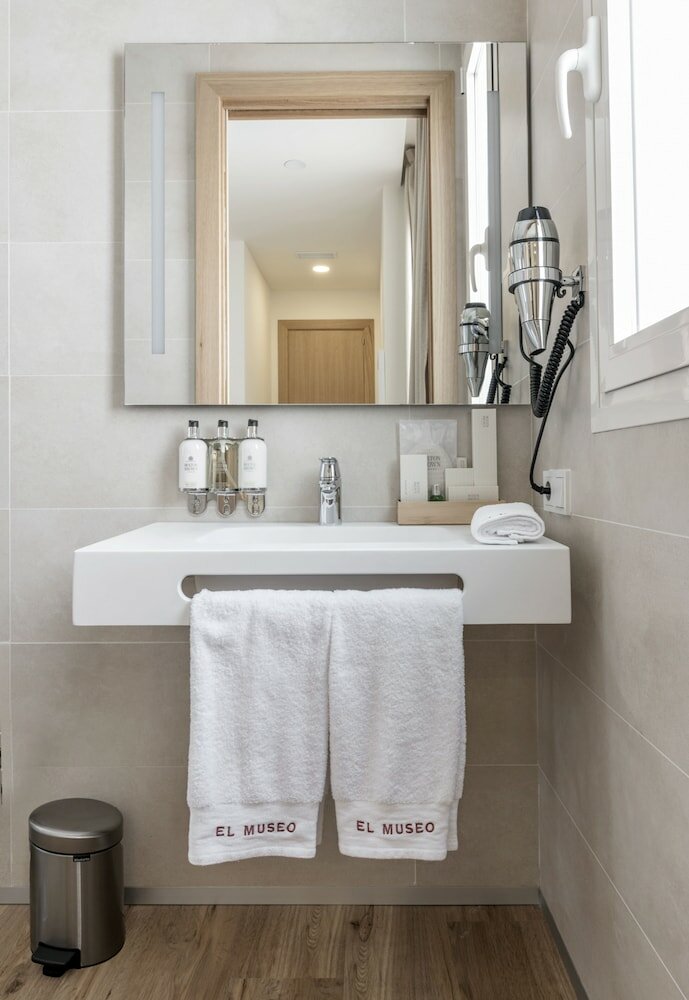 Фото Graffiti Suites El Museo