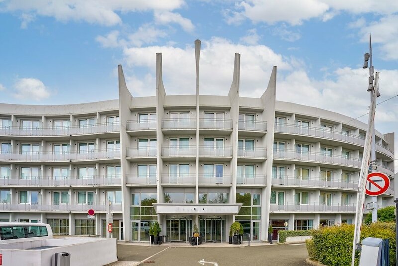 Гостиница Clarion Paris CDG Airport в Руасси-ан-Франс