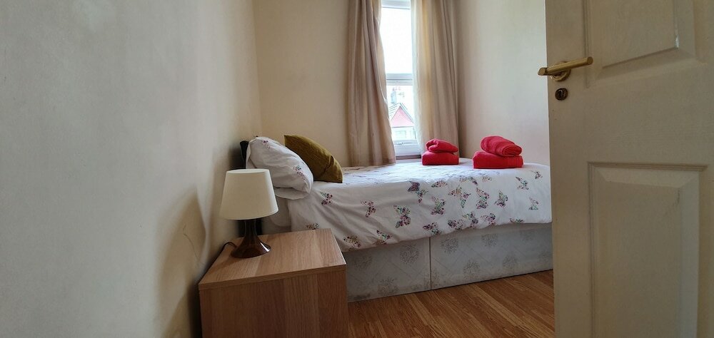 Фото Joseph House