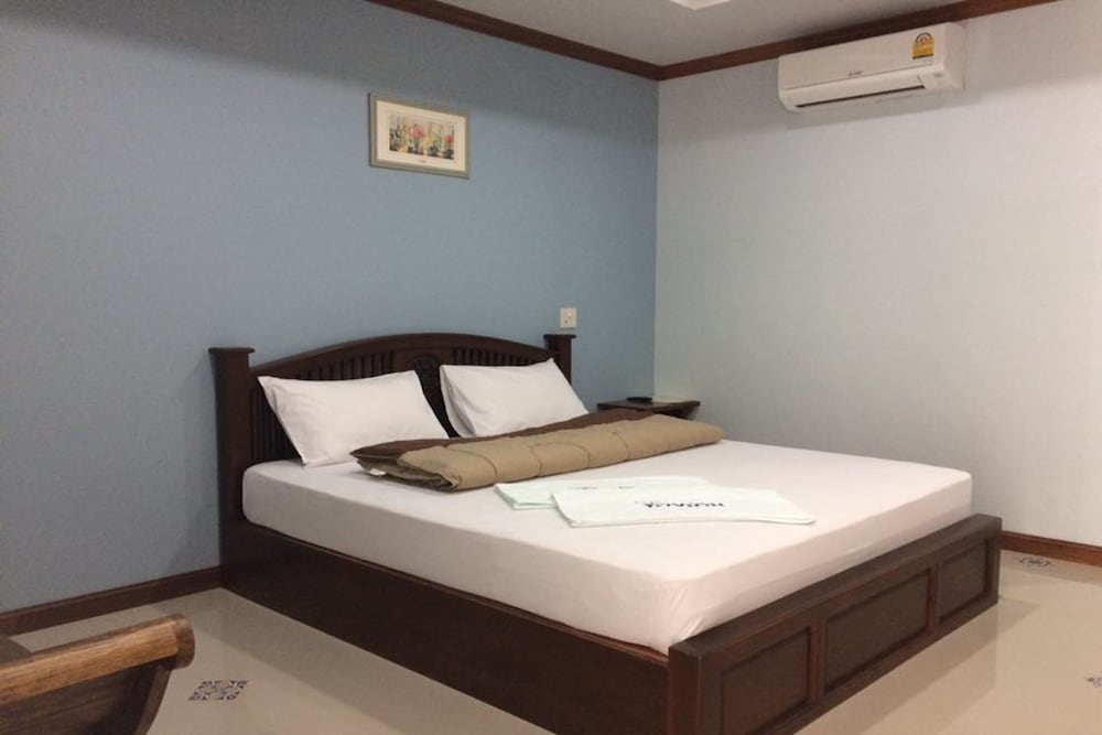 Фото Tai Baan Resort