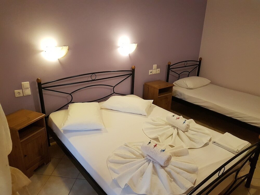 Фото Marathon Studios &Apartments