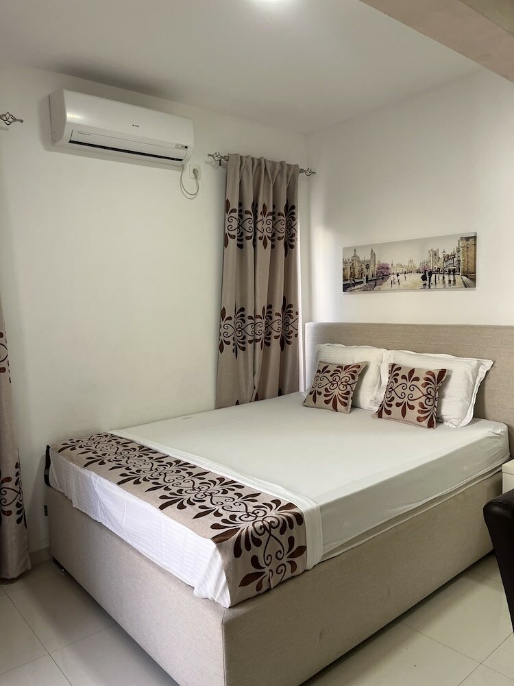 Фото Апарт-отель Pearl Apartments