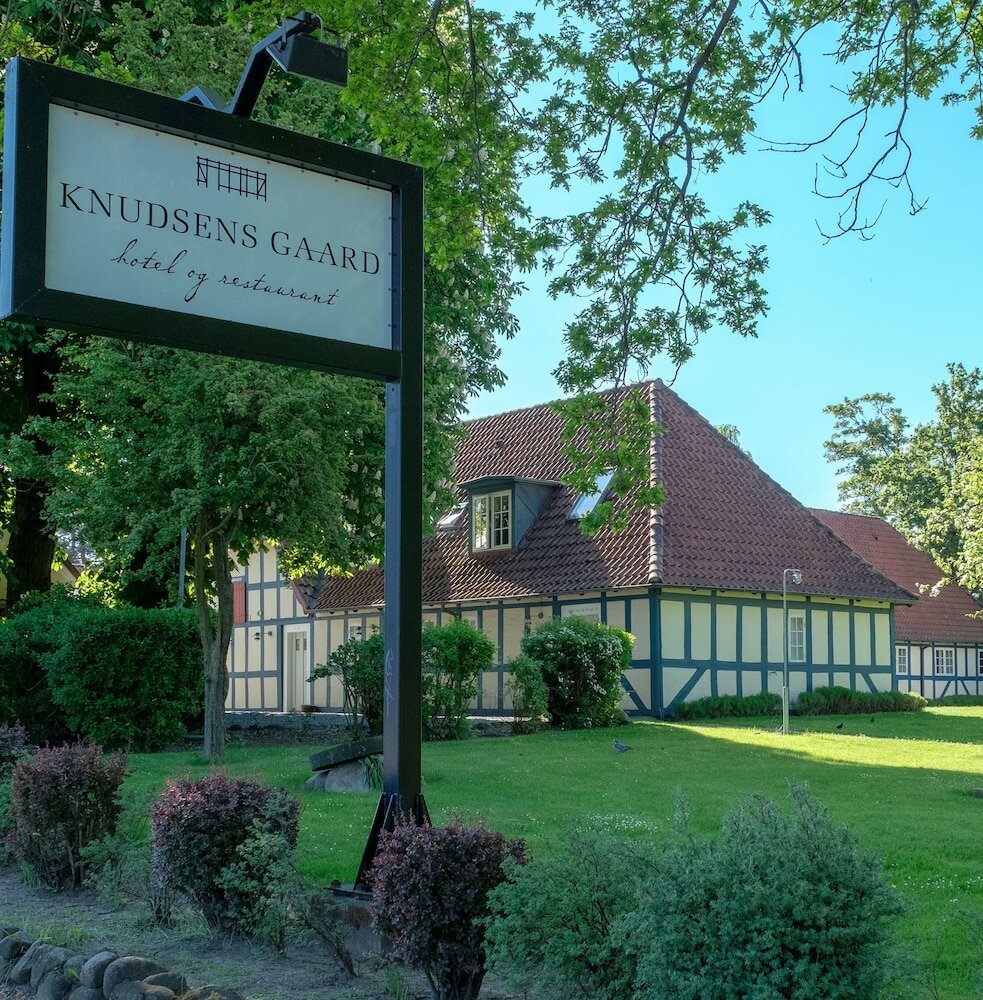Фото Hotel Knudsens Gaard