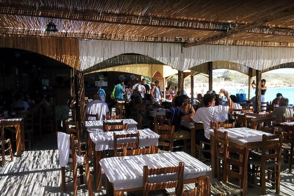 Фото Finikas Hotel