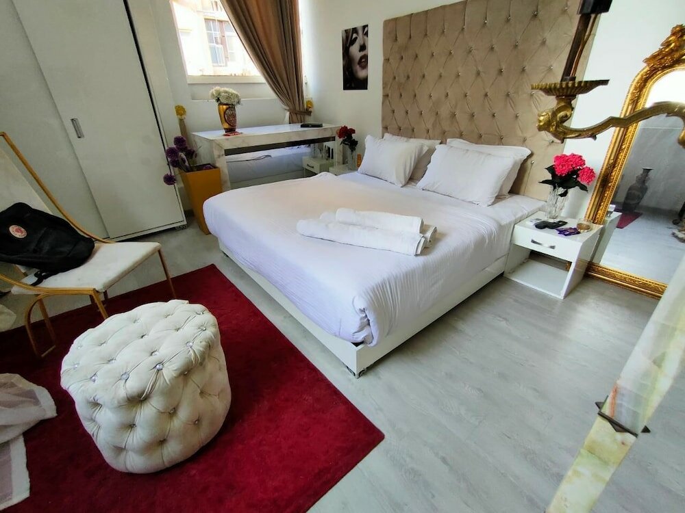 Фото Palace Court