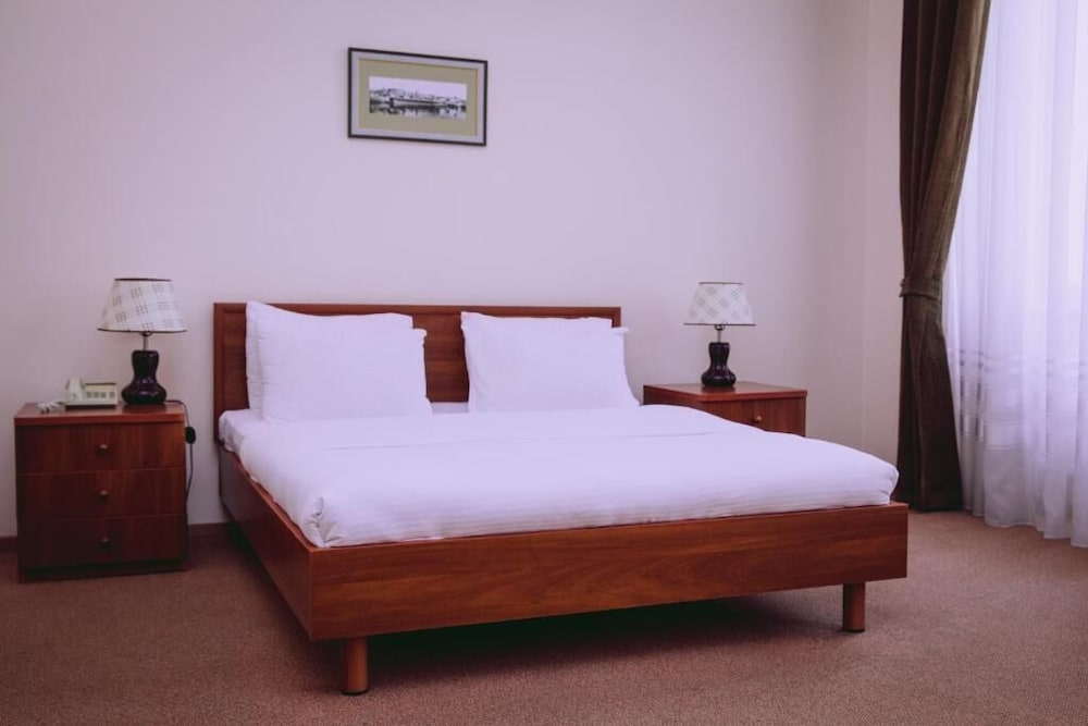 Фото Azcot Hotel