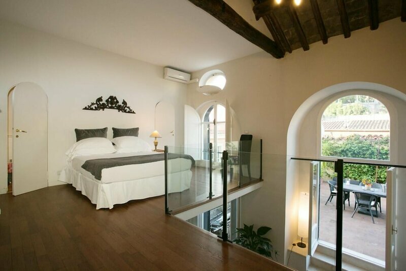 Апартаменты Your Prestigious Penthouse at the Spanish Steps в Риме