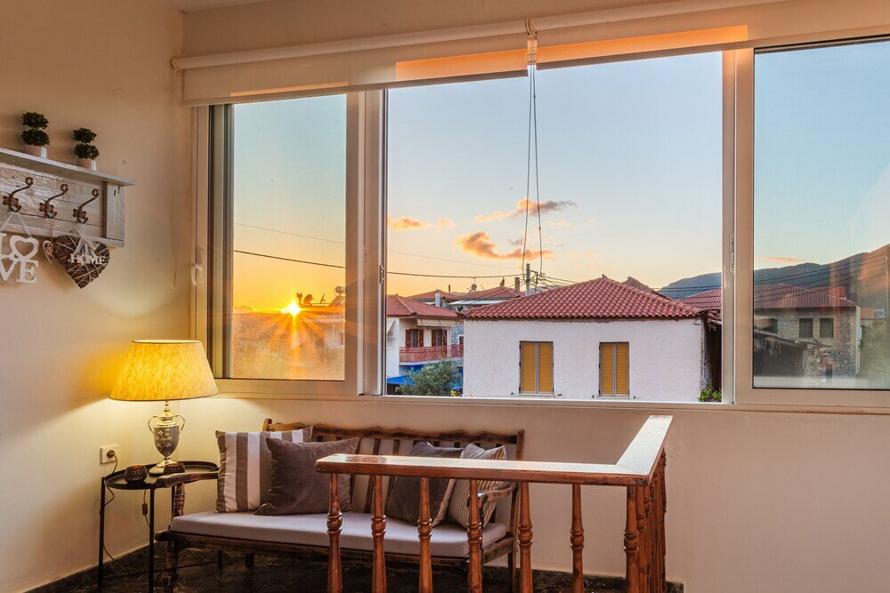 Фото Sunset Serenity - Kardamili Seaside Getaway