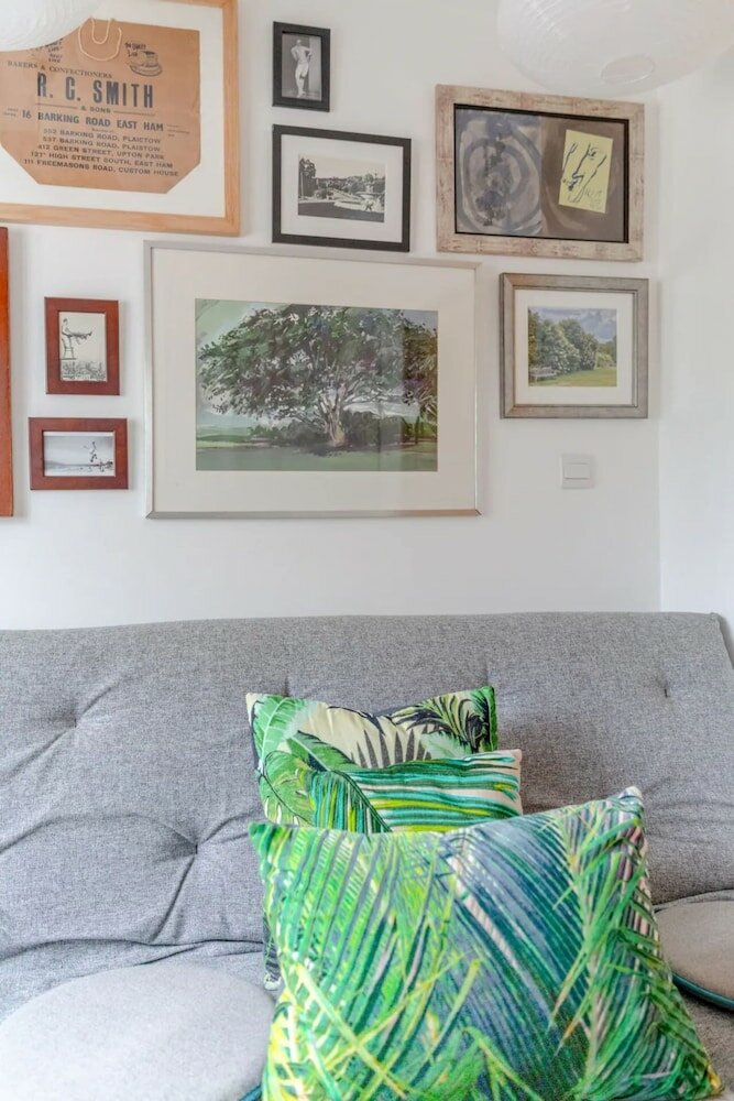 Фото Vibrant 2bd Flat - Near London Bridge