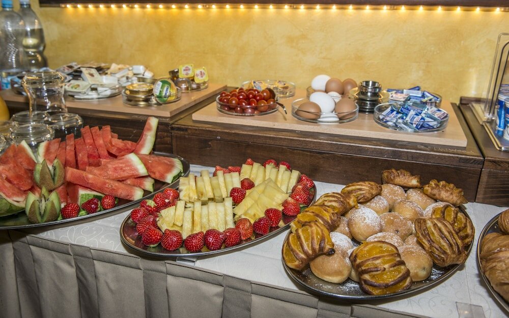 Фото Hotel Cerny Slon