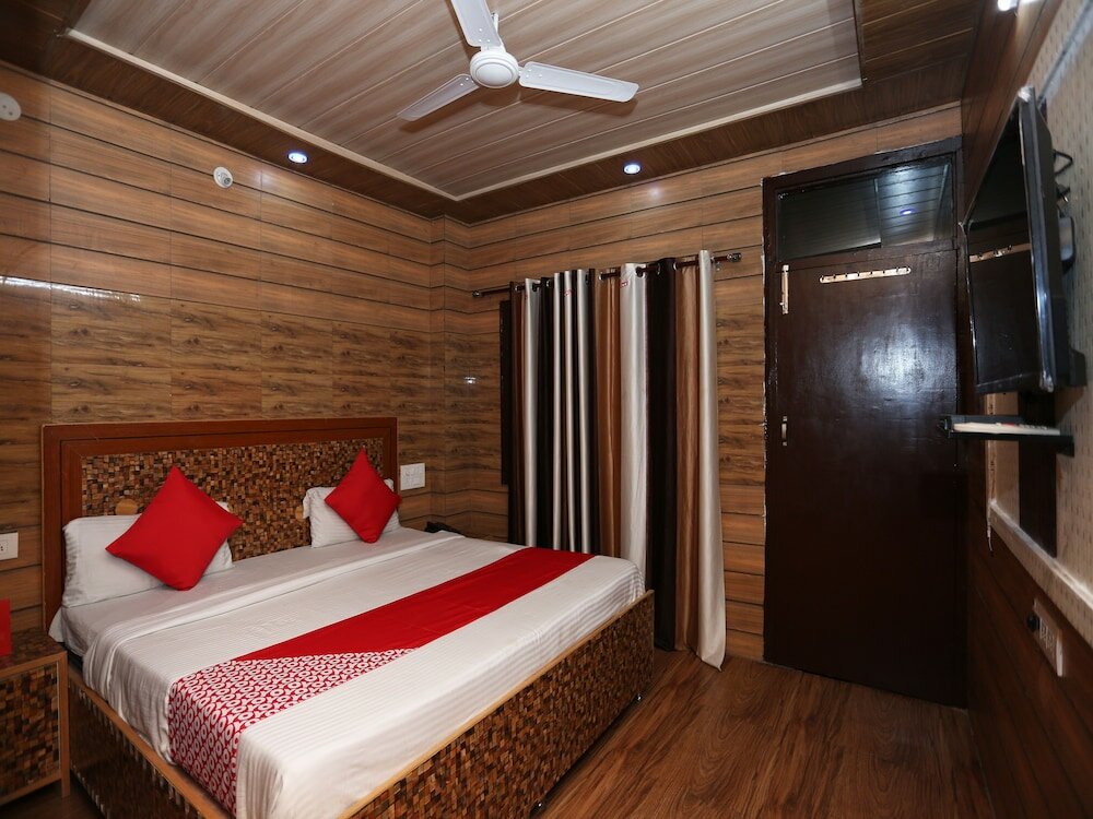 Фото Oyo 28835 Hotel Star