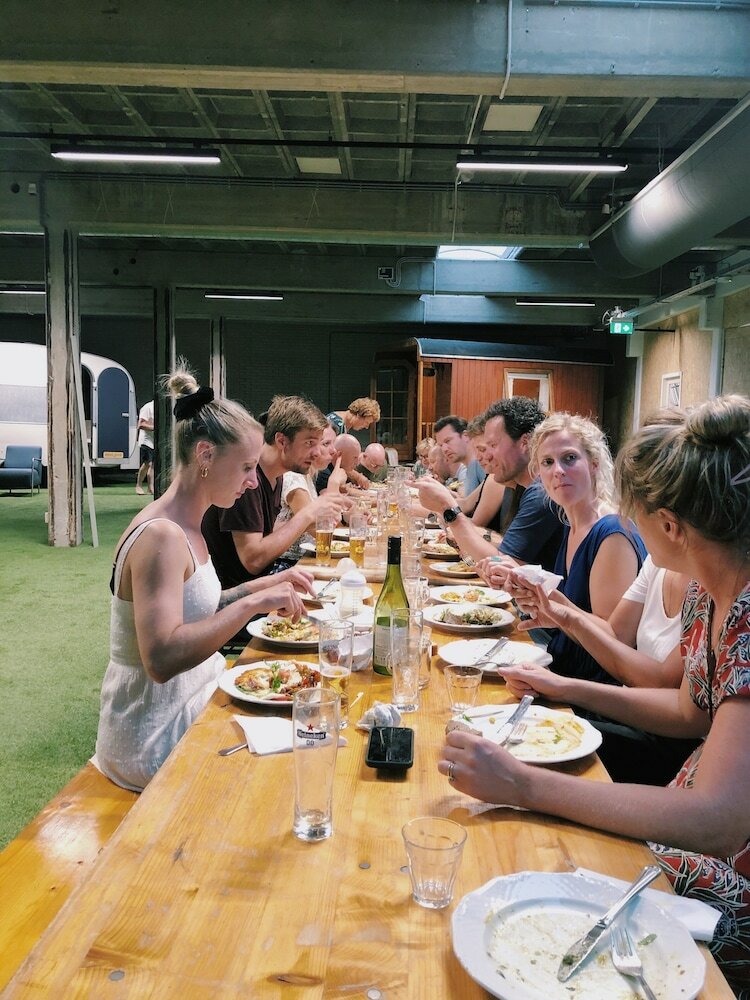 Фото Outside Inn