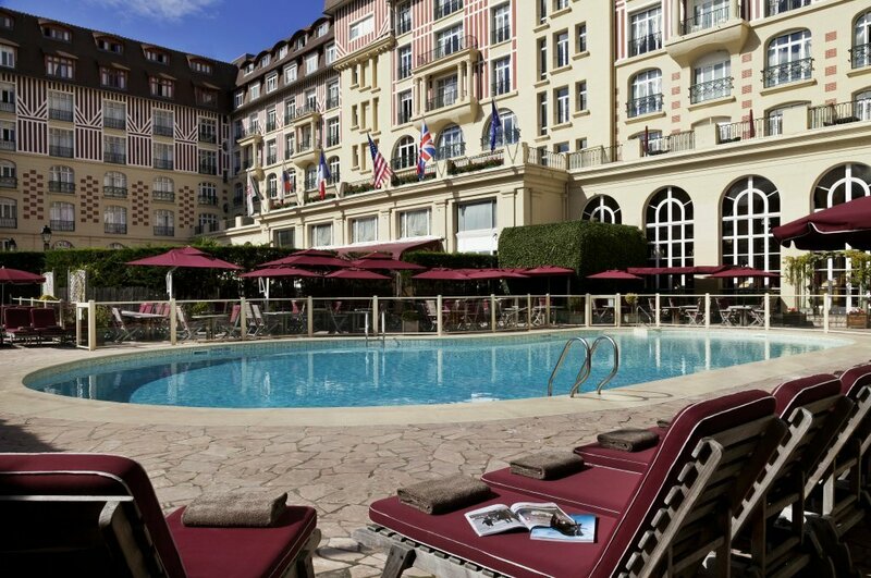 Гостиница Hotel Barriere Le Royal Deauville в Довиле