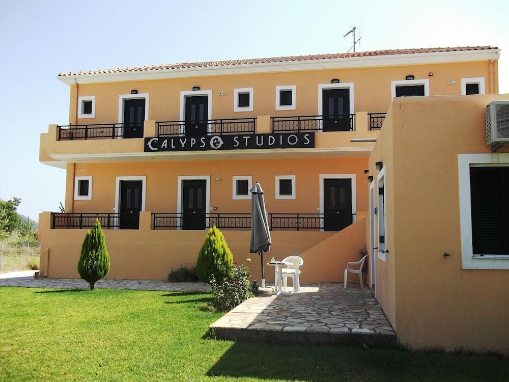 Фото Calypso Luxury Studios