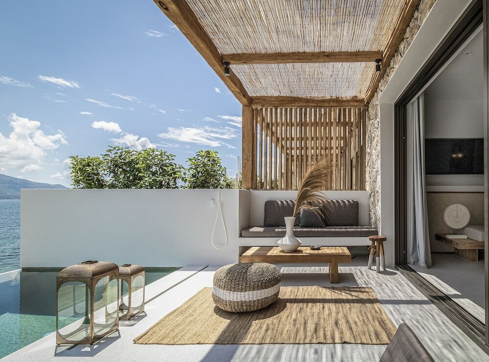 Фото Amethyst Selene Paleros