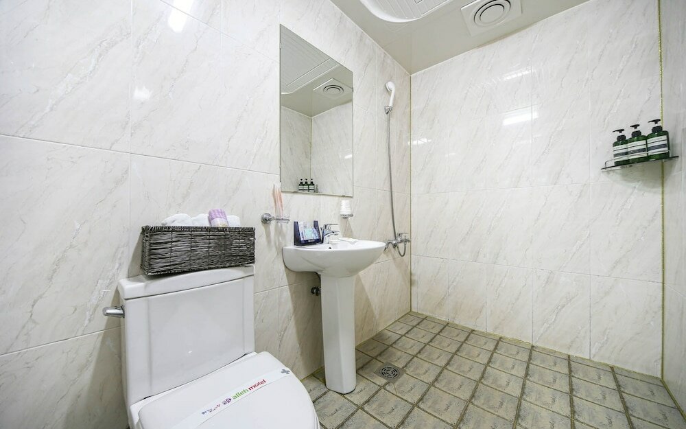 Фото Pohang Haedodong Olleh Motel