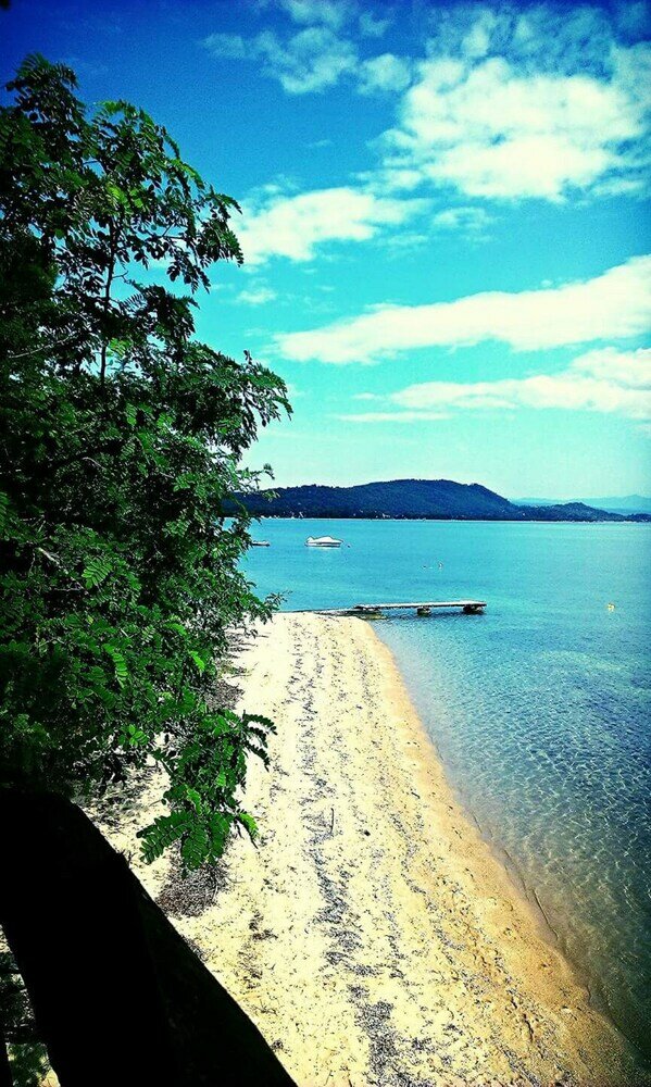 Фото Beachfront house with amazing sea view