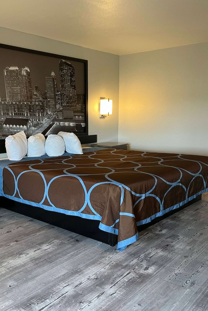 Фото Super 8 by Wyndham Clemmons/Winston-Salem Area I-40