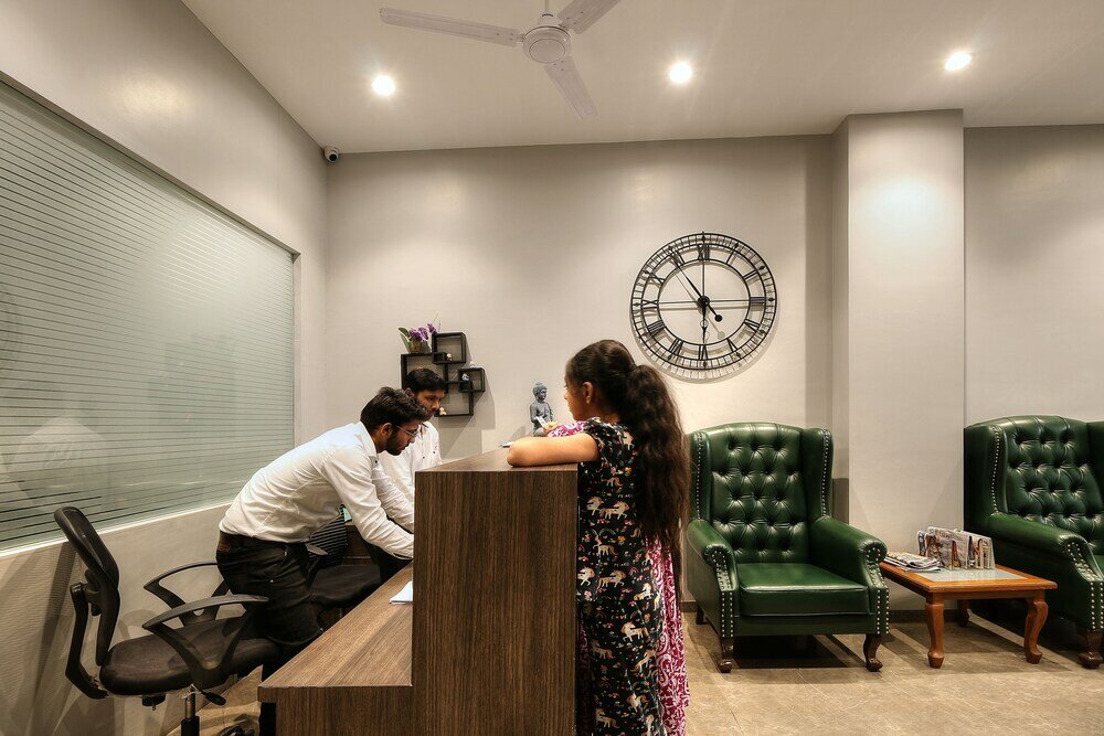Фото StayBird - Fortune House Business Hotel