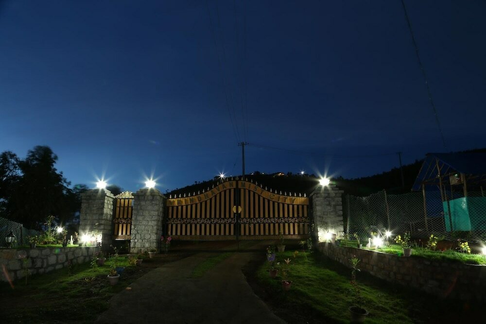 Фото Vridhavan Mist City