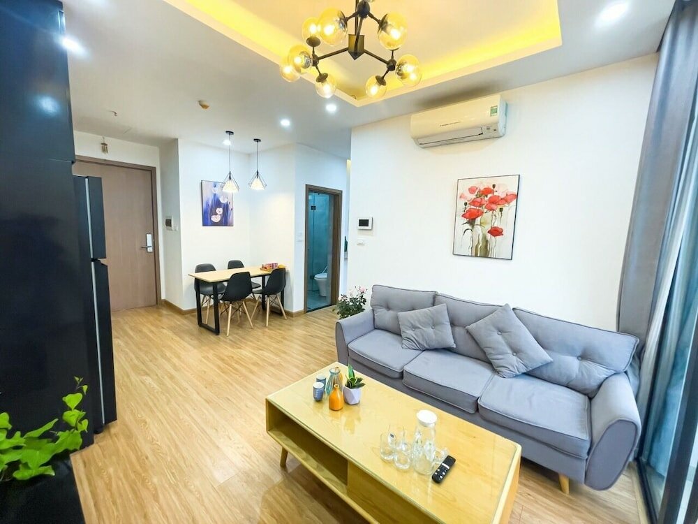 Фото Canh Apartment in Vinhomes Green Bay