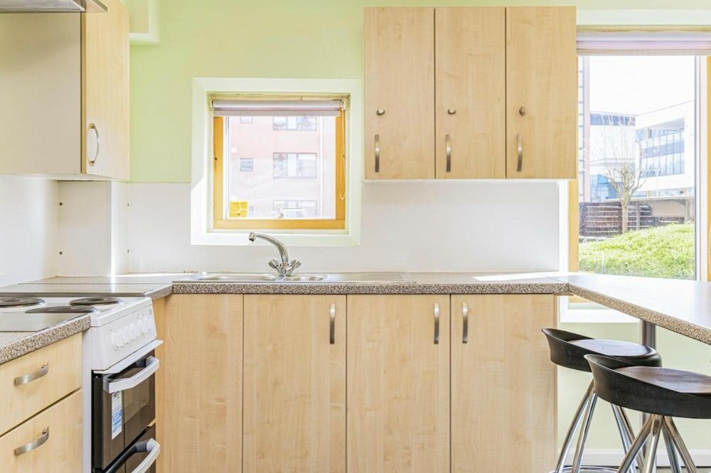 Фото Vibrant Ensuite Rooms - Hatfield - Hostel