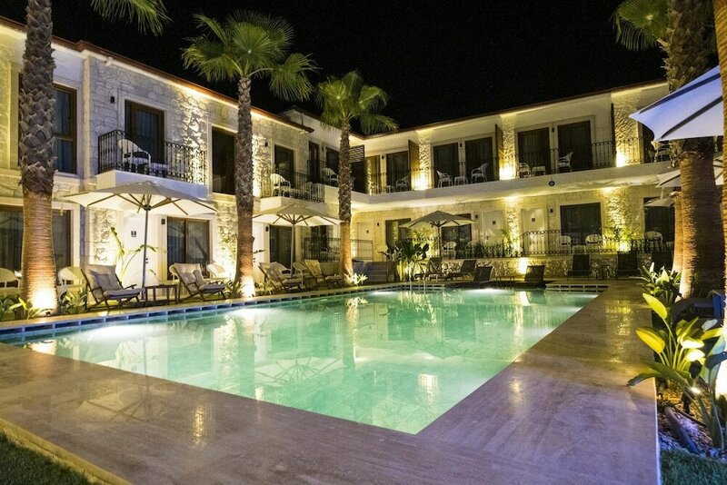 Гостиница Icarus Hotel Alaçati в Чешме