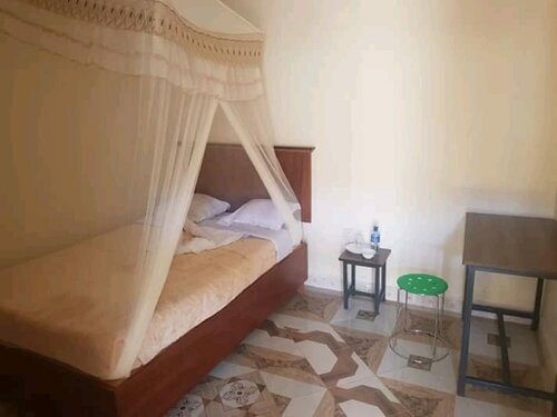 Гостиница The Loop Guest House and Restaurant в Элдорете