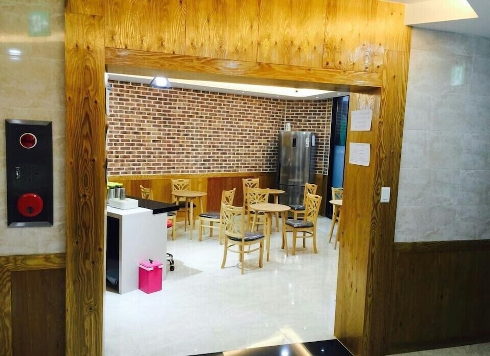 Фото Yeosuro Guesthouse - Hostel