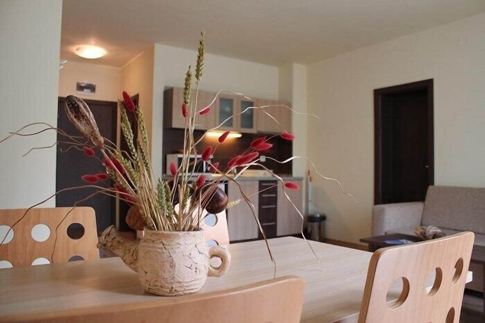 Фото Nevada Aparthotel