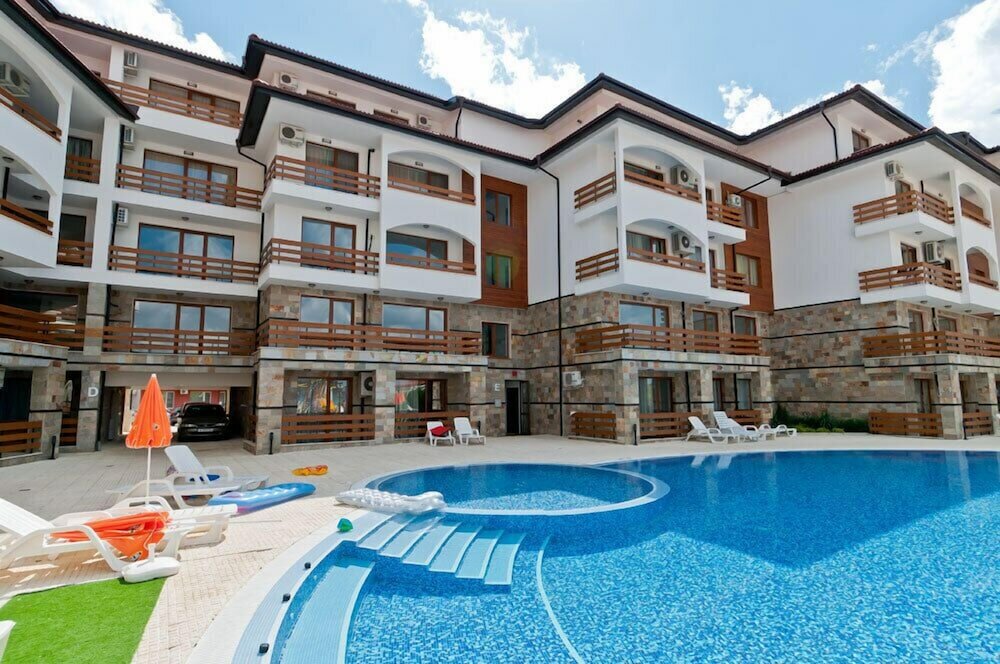 Фото отеля 1