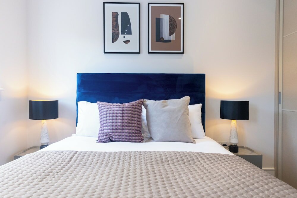 Фото Hungerford Rd Apts near stations by Sojo