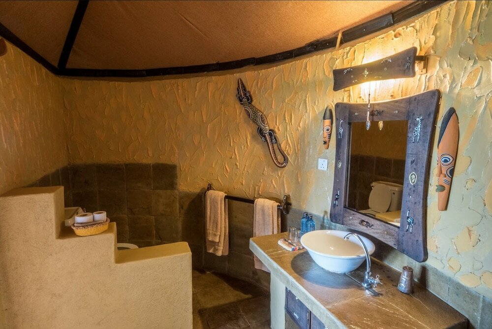 Фото Rhino Watch safari Lodge