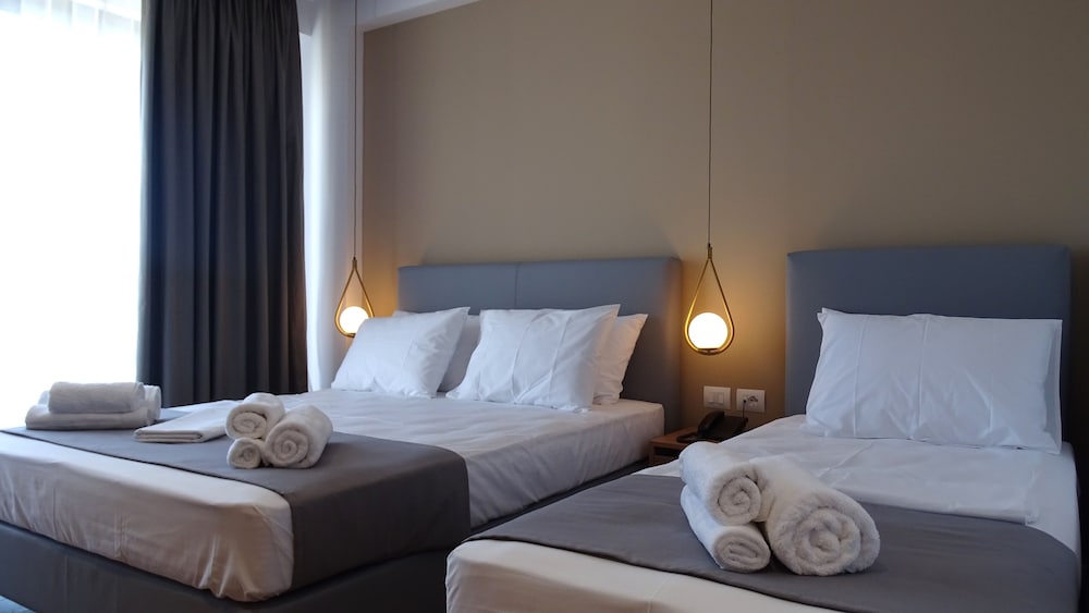 Фото Valmar Hotel