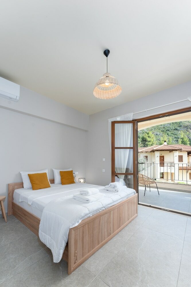 Фото Selina Kaminos Evia