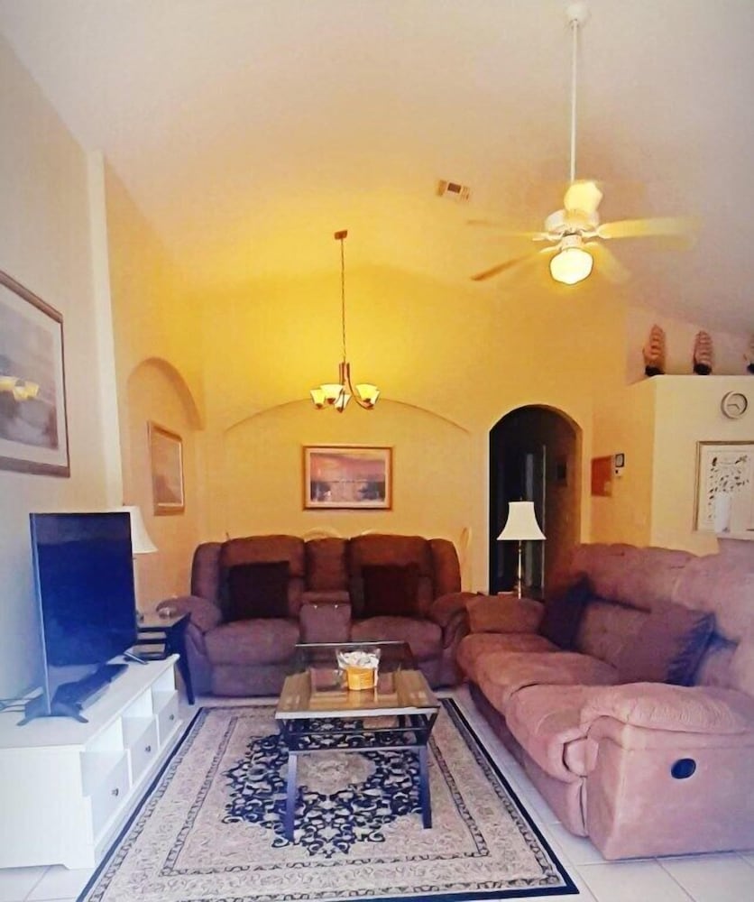 Фото 4630 4 Bedroom Private Pool Home, Cumbrian Lakes