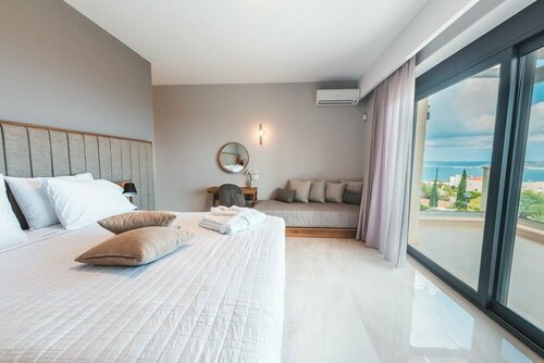 Гостиница Brand new Luxury Villa With Private Heated Pool