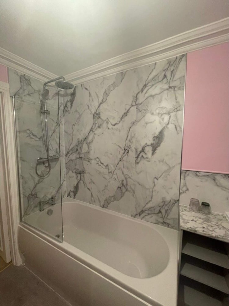 Фото Expansive 4bd Home- 15 min From Buckingham Palace!