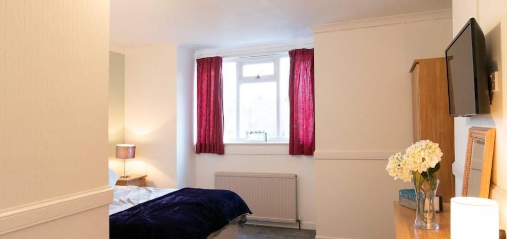 Фото Dunedin House Huntly