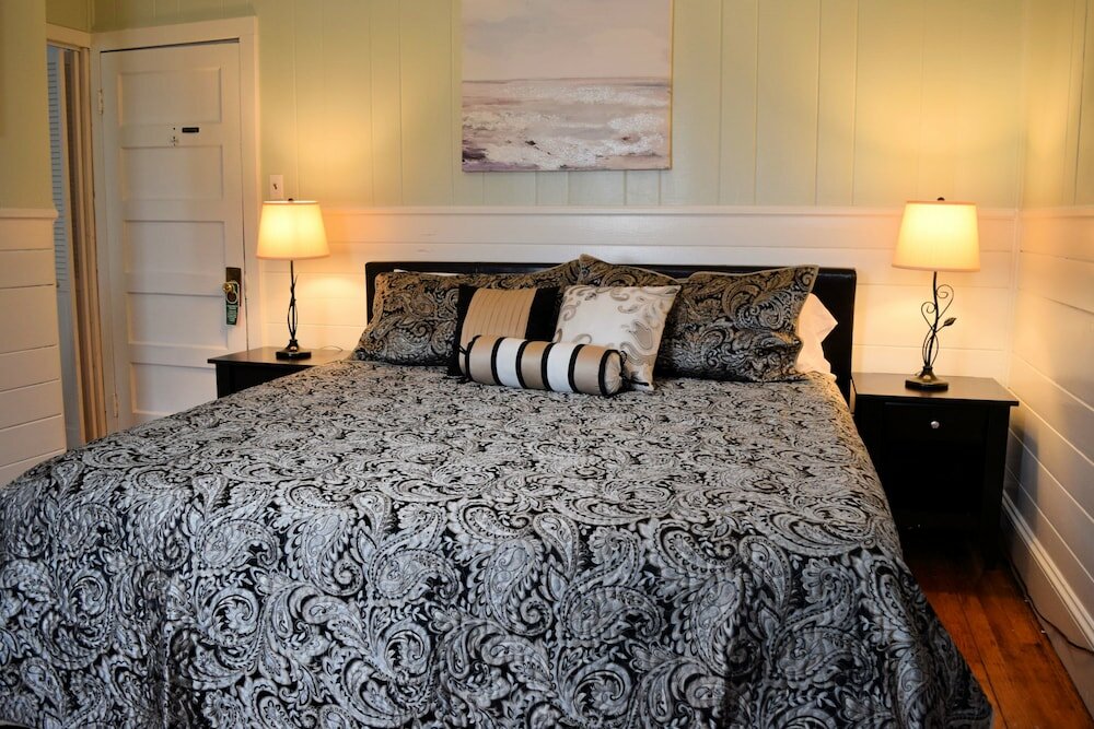 Фото Blackbeard's Lodge