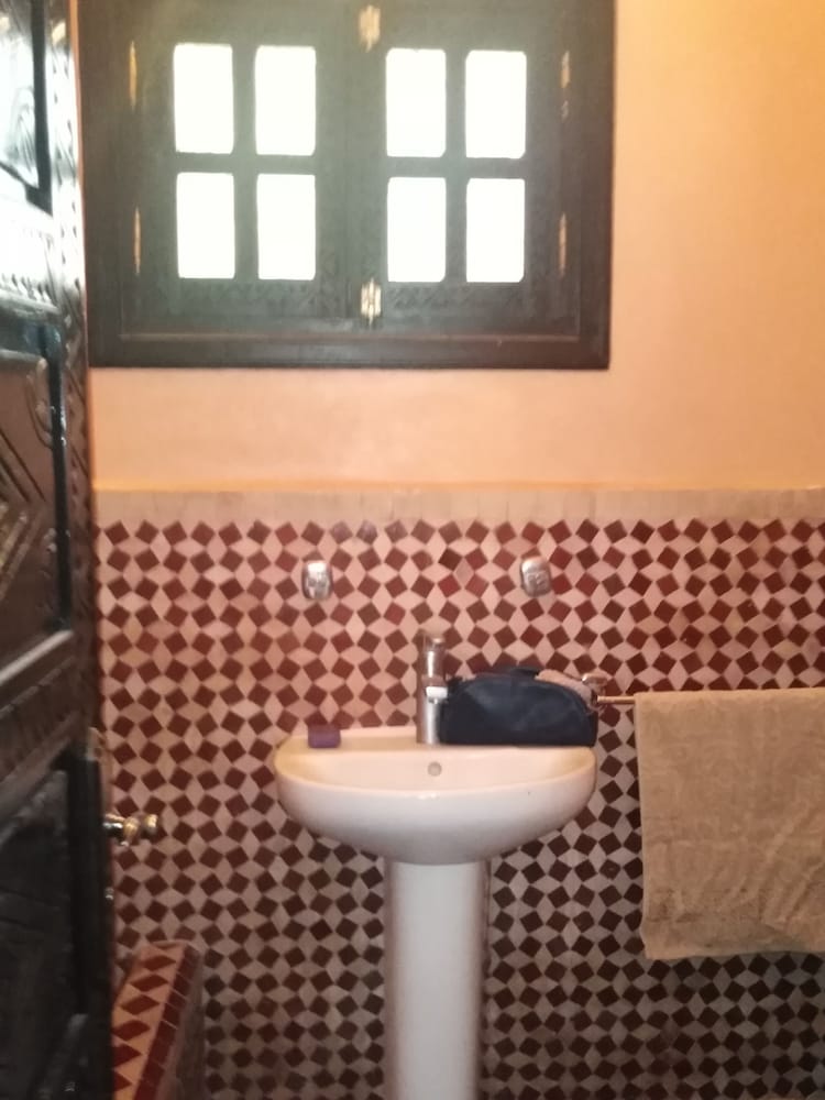 Фото Villa Aghmat EN plein cœur de la nature