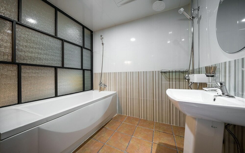 Фото Yeosu Six and Nine