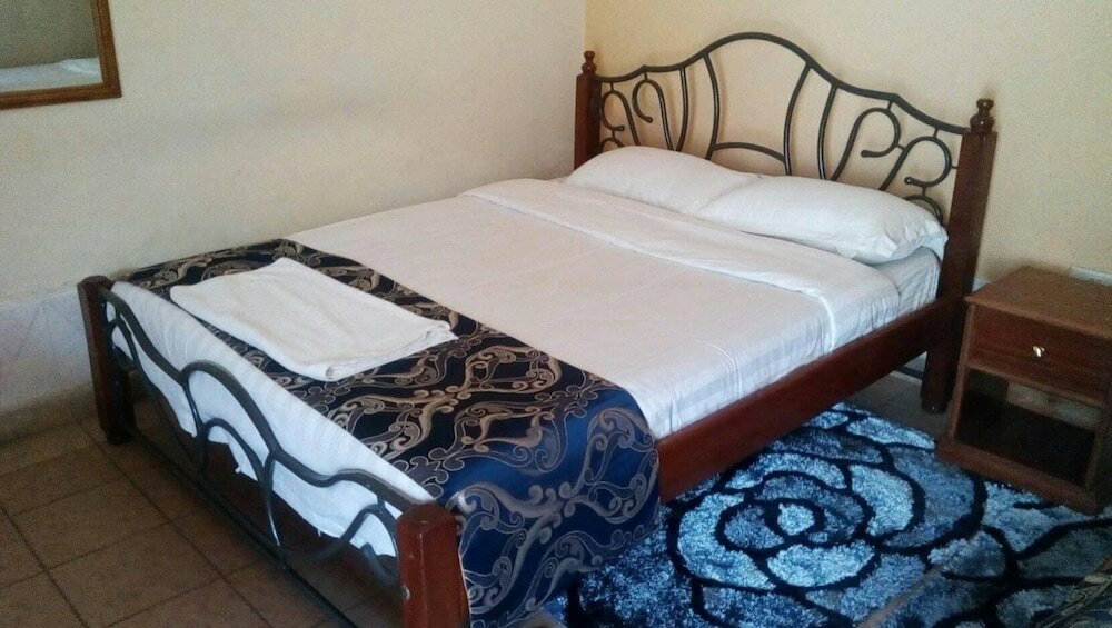 Фото Bison Hotel