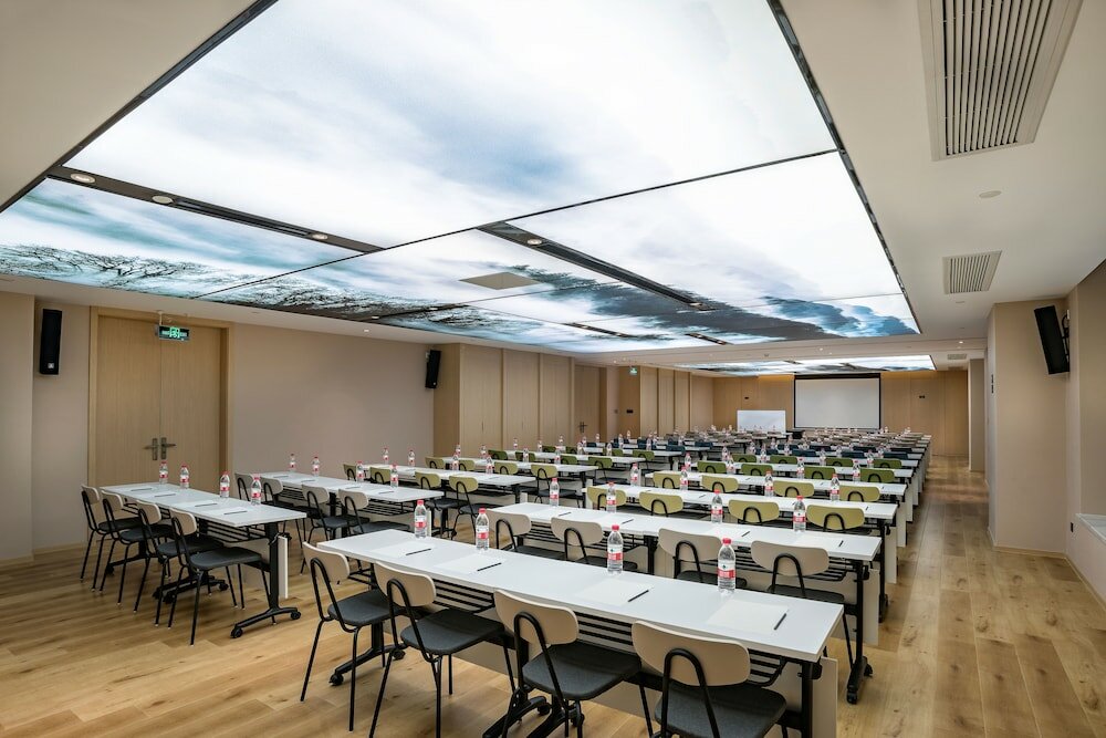 Фото Atour Hotel Hunan Road Nanjing