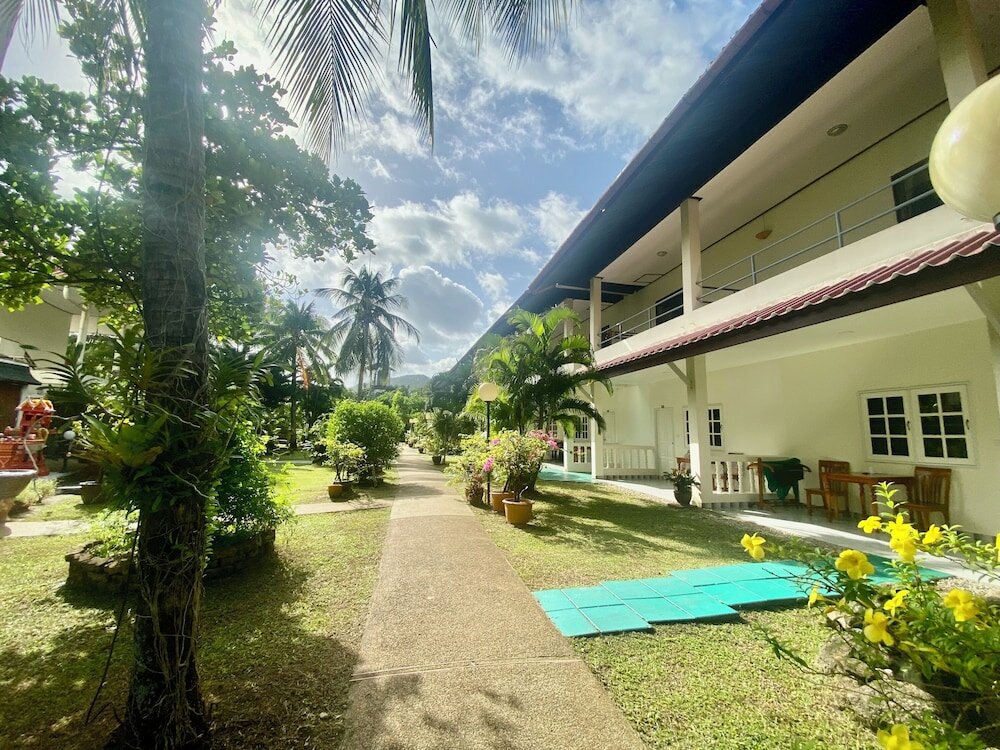 Фото Patong Palace Hotel